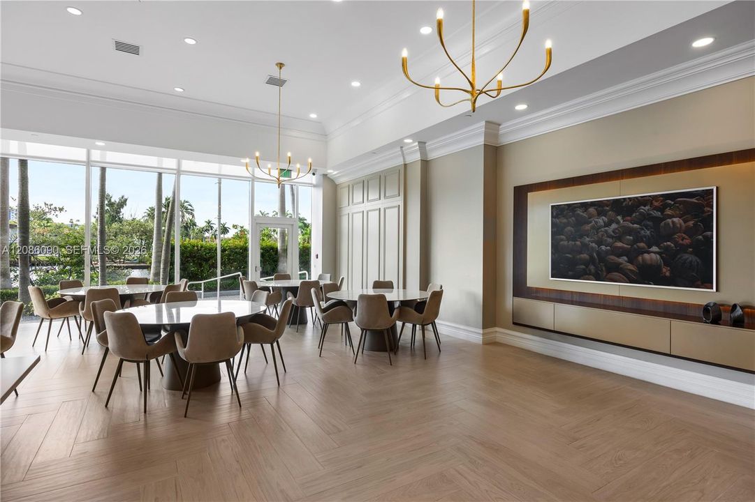 For Sale: $1,499,000 (2 beds, 2 baths, 1786 Square Feet)