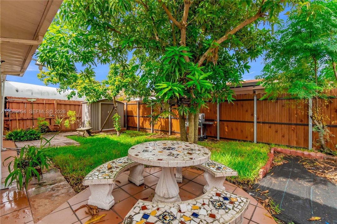 For Sale: $550,000 (3 beds, 3 baths, 1507 Square Feet)