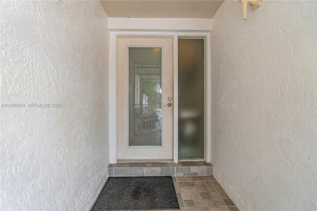 For Sale: $550,000 (3 beds, 3 baths, 1507 Square Feet)