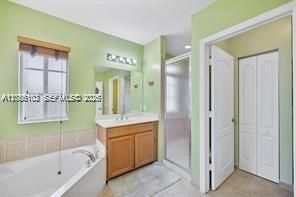 For Sale: $580,000 (6 beds, 4 baths, 3678 Square Feet)