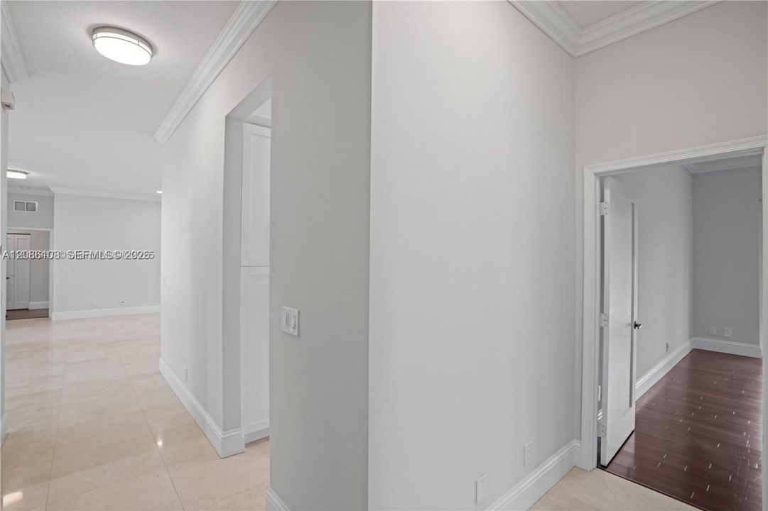 На продажу: $905,000 (3 спален, 2 ванн, 2525 Квадратных фут)