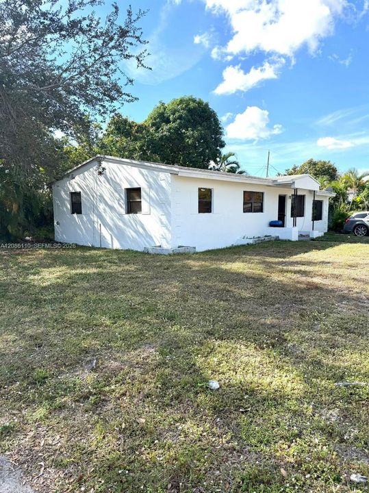 En Venta: $524,900 (4 camas, 3 baños, 1274 Pies cuadrados)