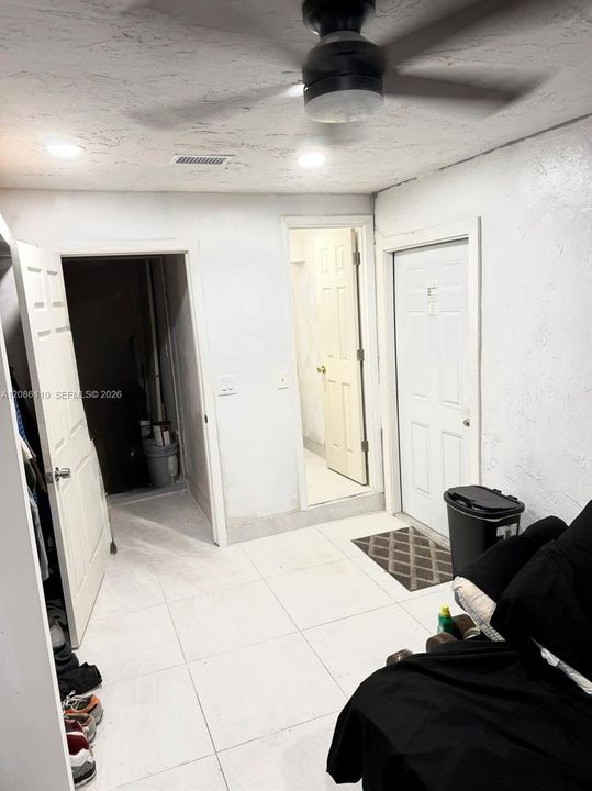 En Venta: $524,900 (4 camas, 3 baños, 1274 Pies cuadrados)