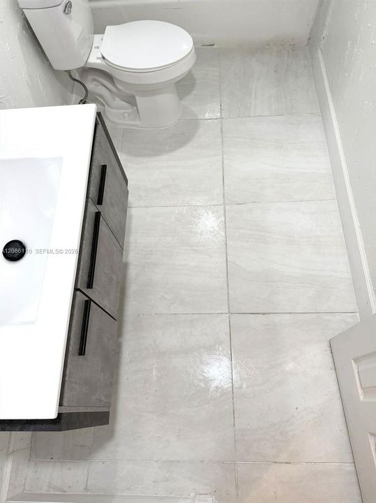 En Venta: $524,900 (4 camas, 3 baños, 1274 Pies cuadrados)