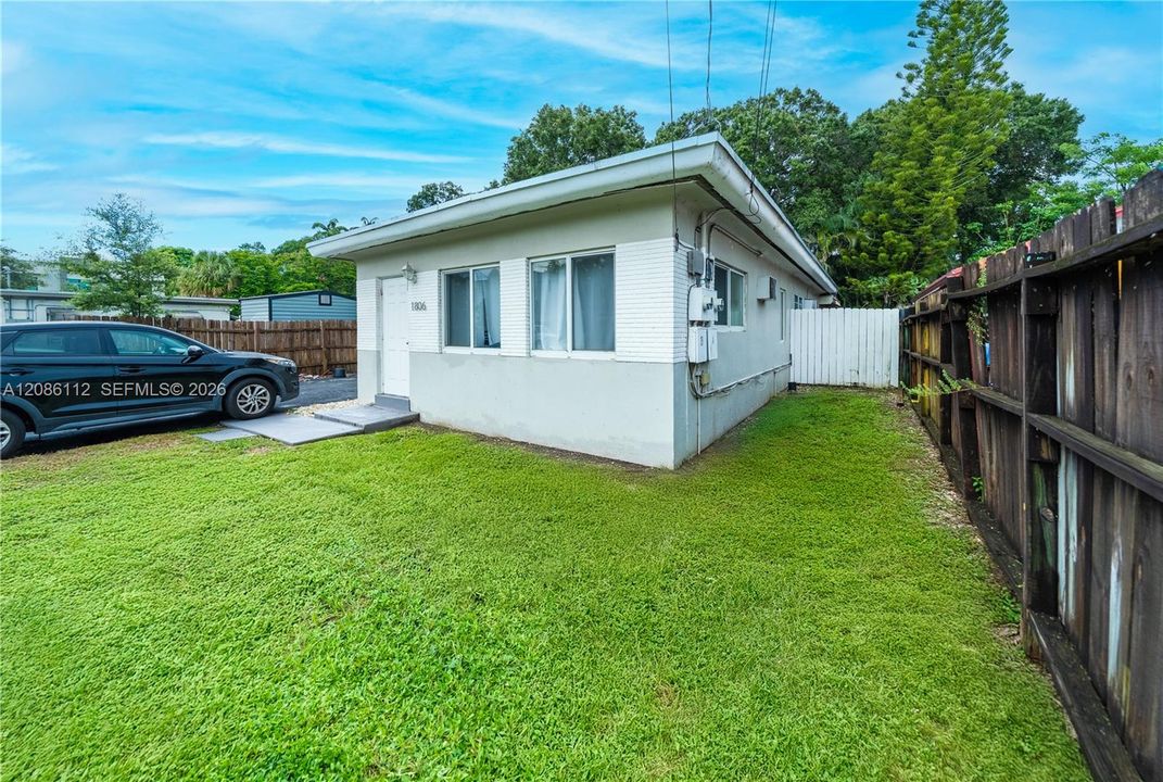 En Venta: $549,000 (0 camas, 0 baños, 1210 Pies cuadrados)