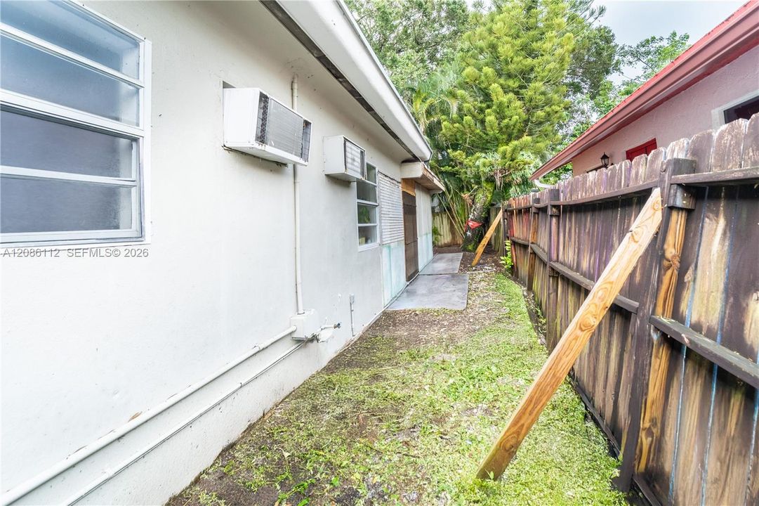 En Venta: $549,000 (0 camas, 0 baños, 1210 Pies cuadrados)