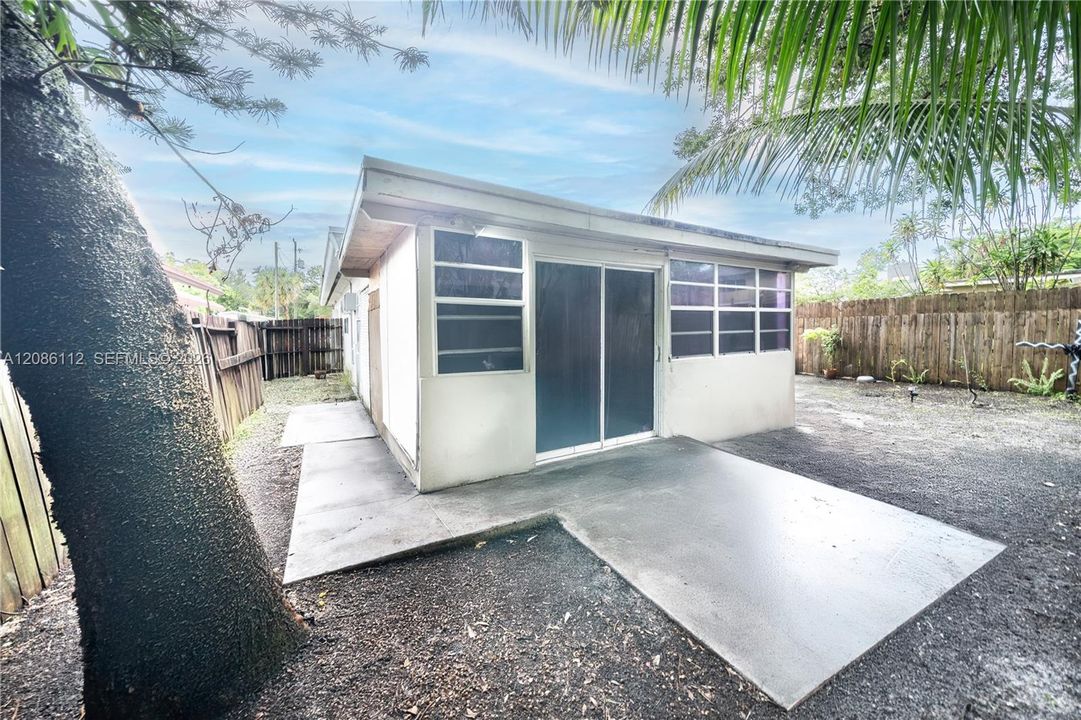 En Venta: $549,000 (0 camas, 0 baños, 1210 Pies cuadrados)