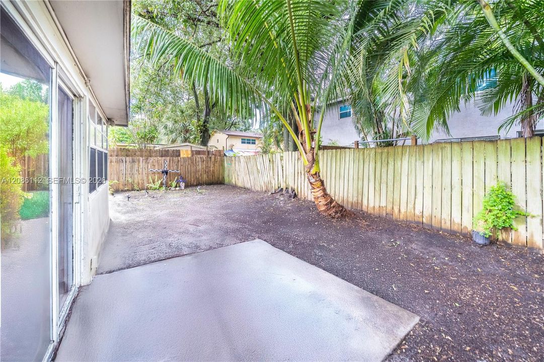En Venta: $549,000 (0 camas, 0 baños, 1210 Pies cuadrados)