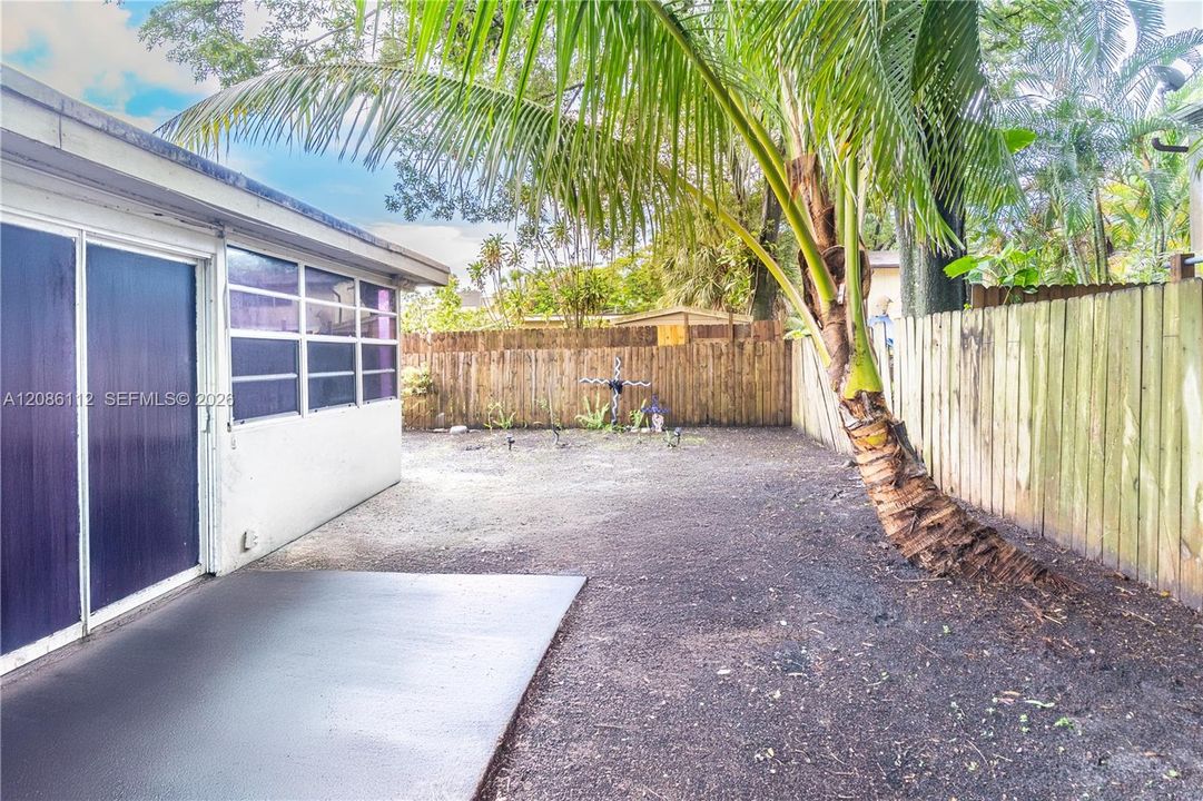 En Venta: $549,000 (0 camas, 0 baños, 1210 Pies cuadrados)
