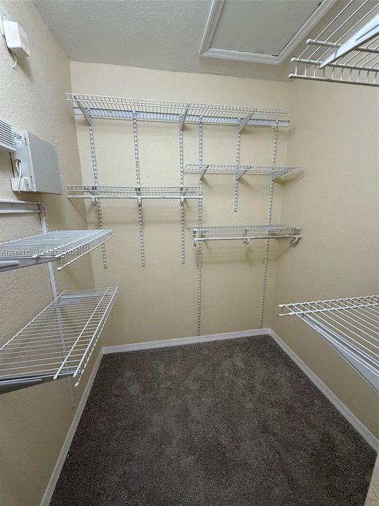 For Rent: $2,100 (3 beds, 2 baths, 1024 Square Feet)