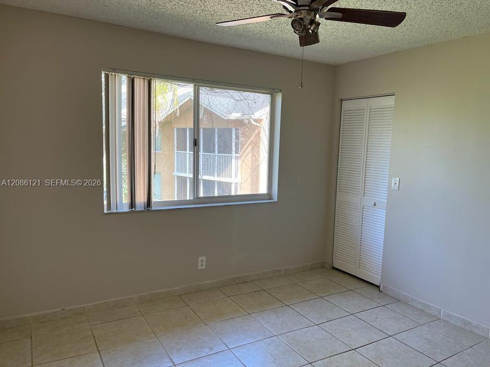 В аренду: $1,900 (2 спален, 2 ванн, 1057 Квадратных фут)