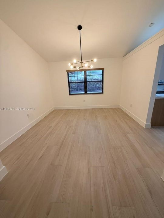 В аренду: $5,400 (3 спален, 2 ванн, 1781 Квадратных фут)