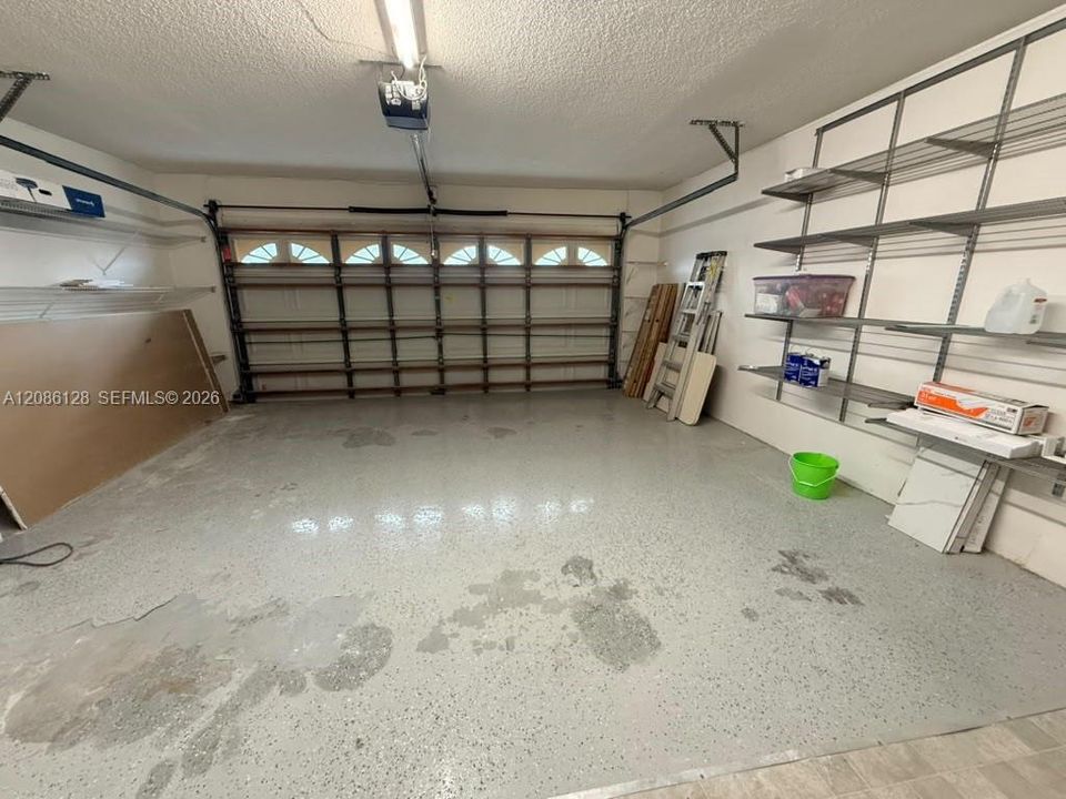 В аренду: $5,400 (3 спален, 2 ванн, 1781 Квадратных фут)