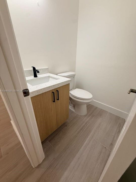 В аренду: $5,400 (3 спален, 2 ванн, 1781 Квадратных фут)