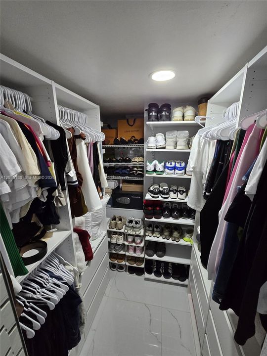 En Venta: $299,000 (3 camas, 1 baños, 760 Pies cuadrados)
