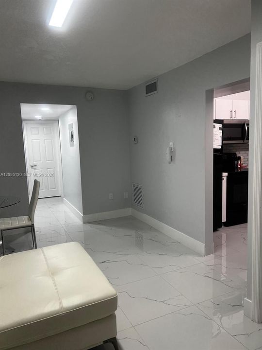 En Venta: $299,000 (3 camas, 1 baños, 760 Pies cuadrados)