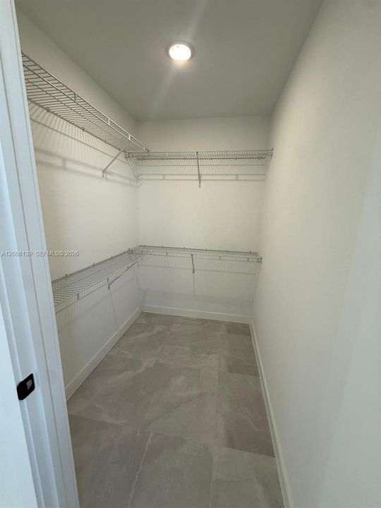 For Rent: $2,850 (4 beds, 2 baths, 1800 Square Feet)