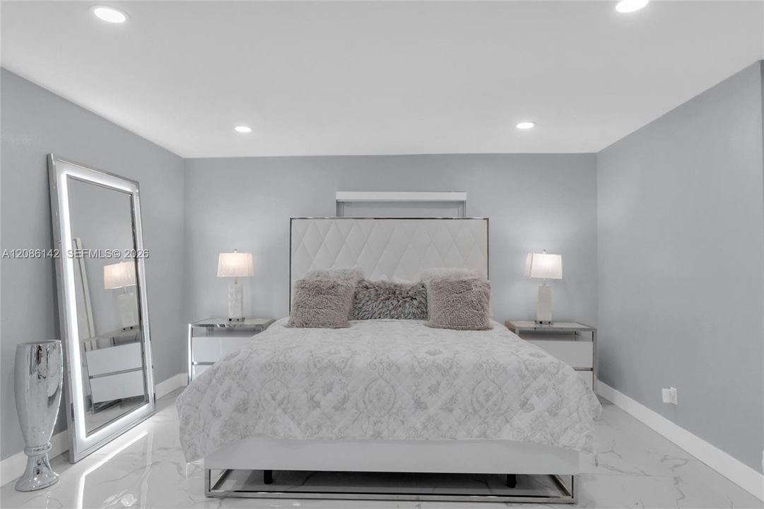 For Sale: $1,750,000 (3 beds, 3 baths, 3279 Square Feet)