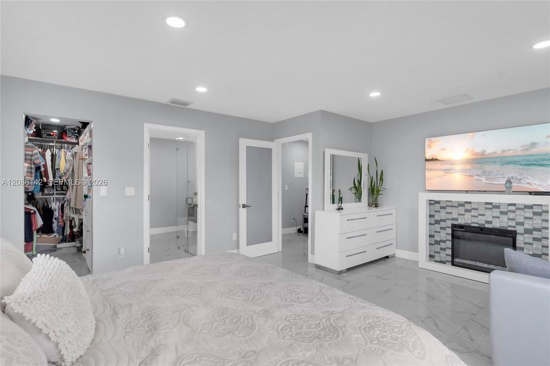 For Sale: $1,750,000 (3 beds, 3 baths, 3279 Square Feet)