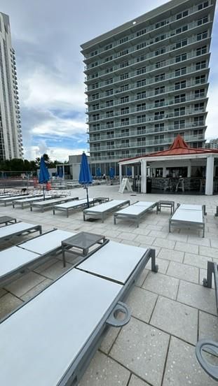For Sale: $119,900 (0 beds, 1 baths, 410 Square Feet)