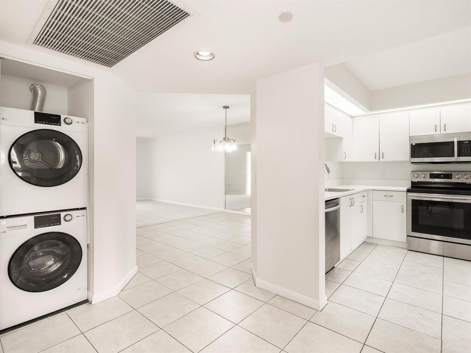04. 1651 SW 127th Ave Interior