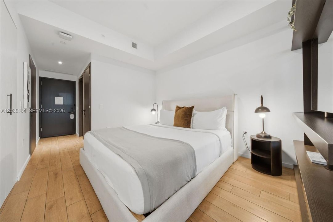 For Sale: $489,000 (0 beds, 1 baths, 430 Square Feet)