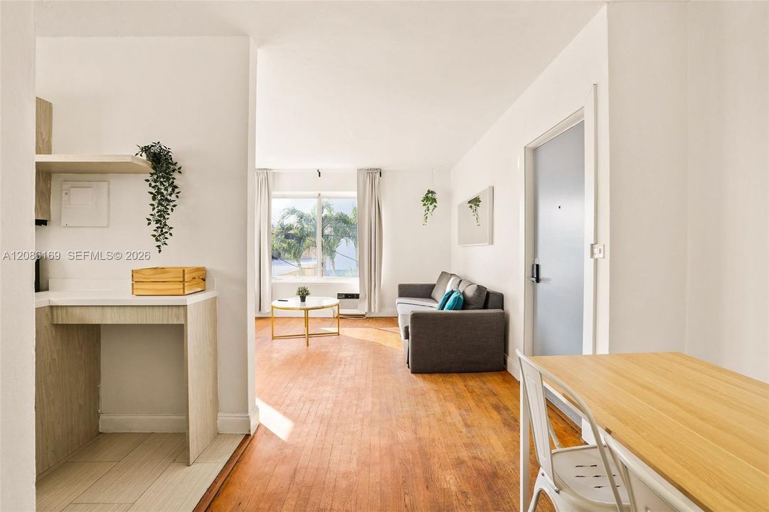 В аренду: $1,950 (1 спален, 1 ванн, 10880 Квадратных фут)