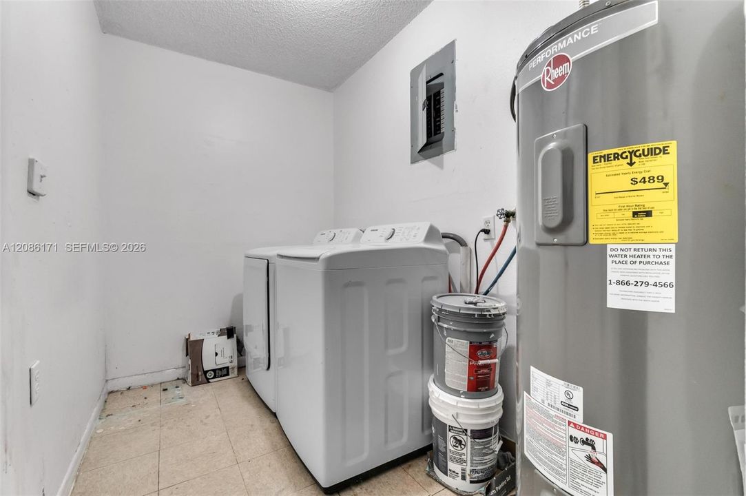 В аренду: $2,900 (4 спален, 2 ванн, 1364 Квадратных фут)