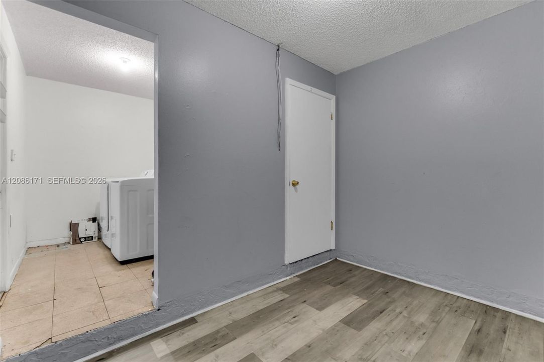 В аренду: $2,900 (4 спален, 2 ванн, 1364 Квадратных фут)