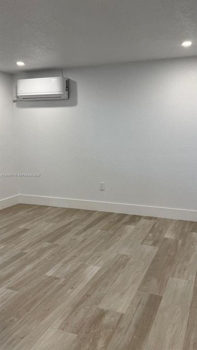 В аренду: $2,600 (2 спален, 1 ванн, 1514 Квадратных фут)
