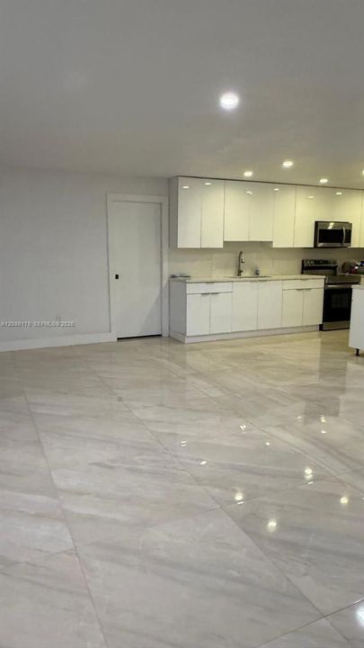 В аренду: $2,600 (2 спален, 1 ванн, 1514 Квадратных фут)