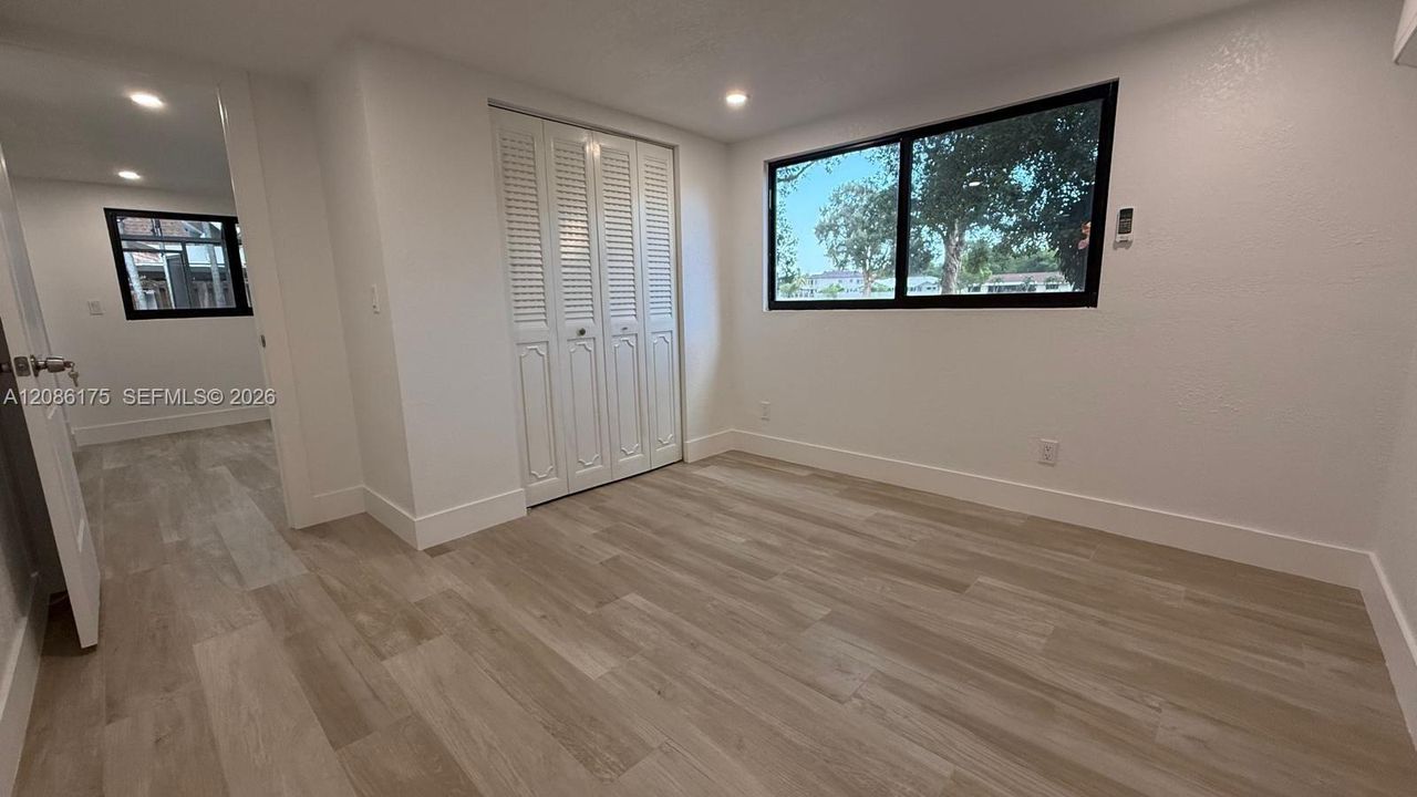 В аренду: $2,600 (2 спален, 1 ванн, 1514 Квадратных фут)