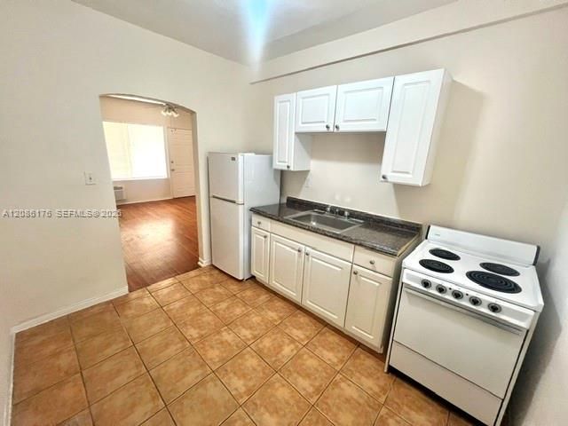 En Renta: $1,395 (0 camas, 1 baños, 288 Pies cuadrados)