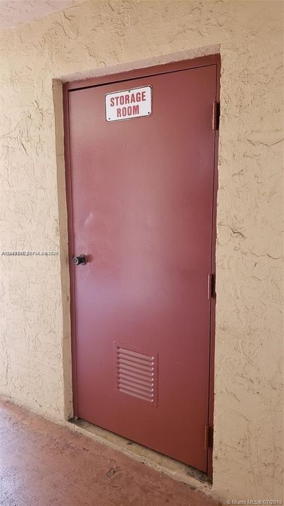 For Rent: $2,600 (3 beds, 2 baths, 1016 Square Feet)