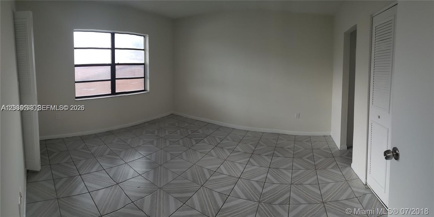 For Rent: $2,600 (3 beds, 2 baths, 1016 Square Feet)