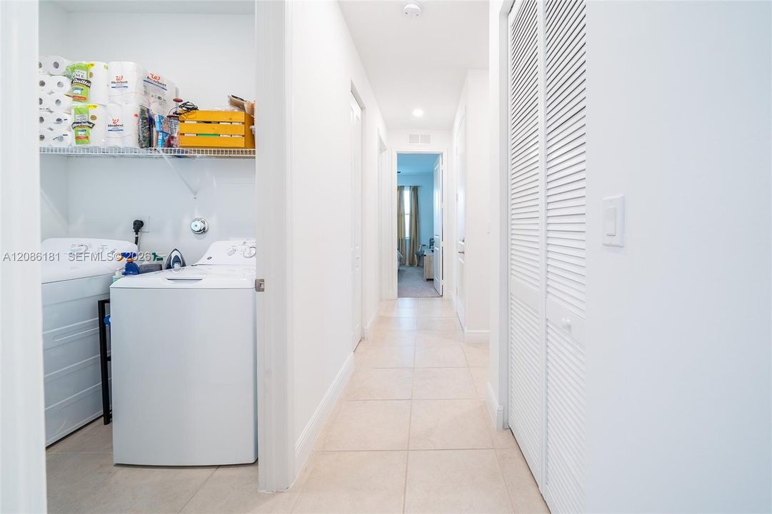 В аренду: $4,900 (3 спален, 3 ванн, 2179 Квадратных фут)