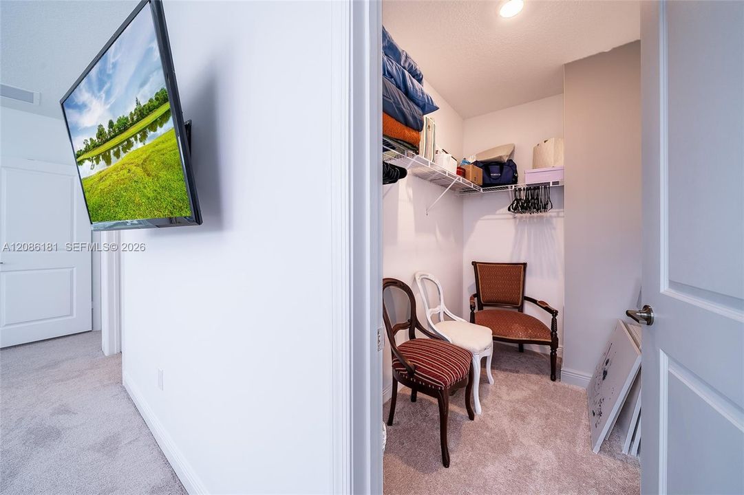 В аренду: $4,900 (3 спален, 3 ванн, 2179 Квадратных фут)