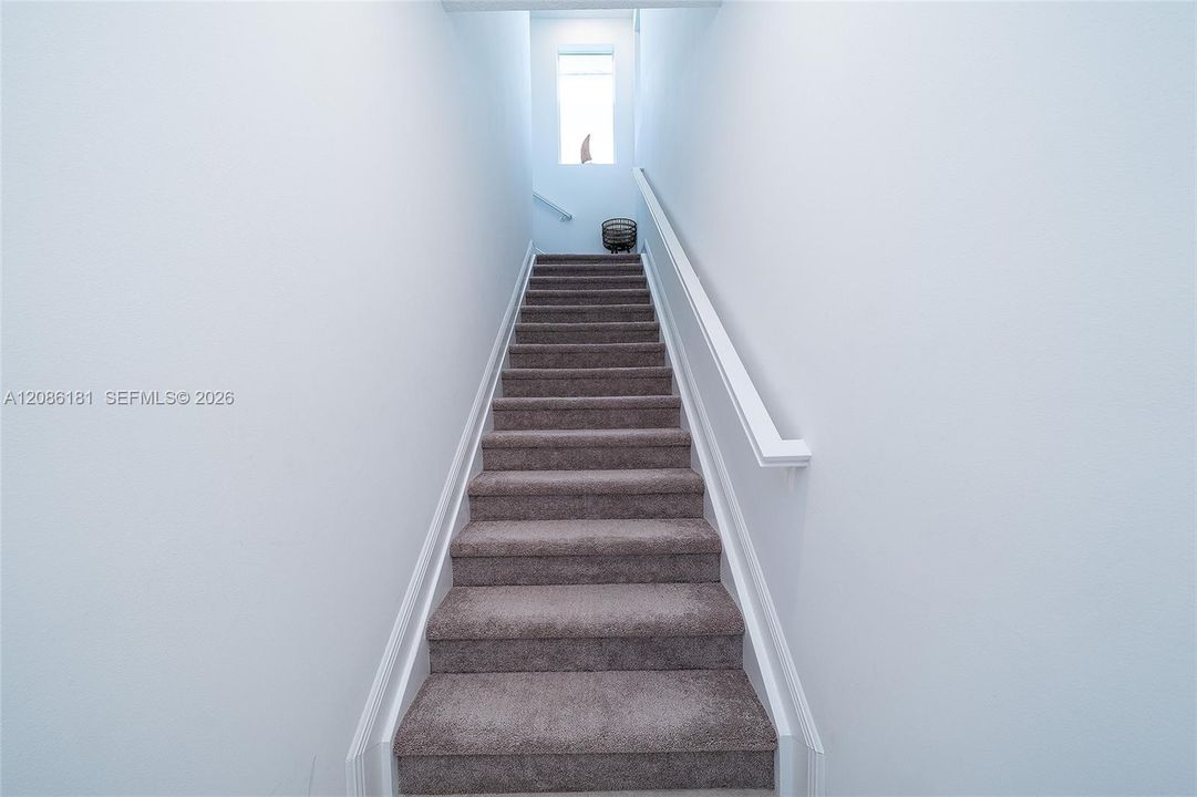 В аренду: $4,900 (3 спален, 3 ванн, 2179 Квадратных фут)