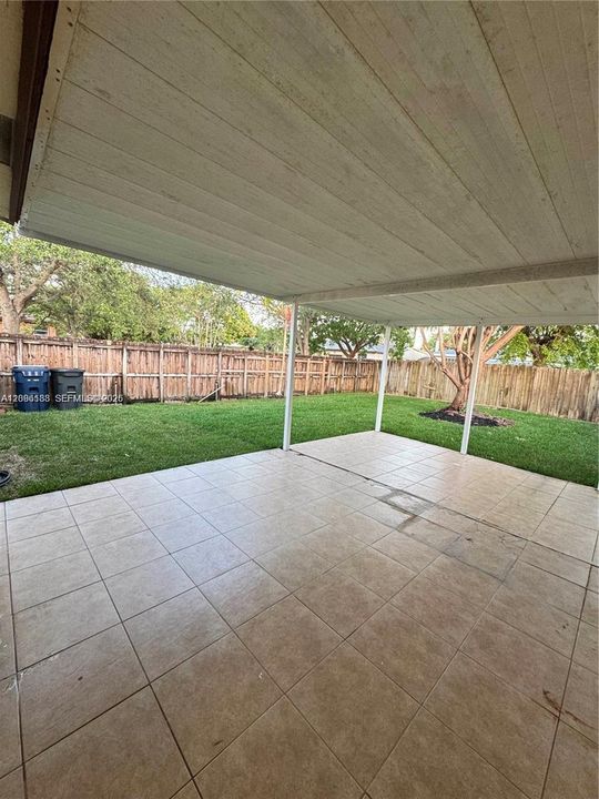 For Rent: $2,400 (3 beds, 1 baths, 1357 Square Feet)