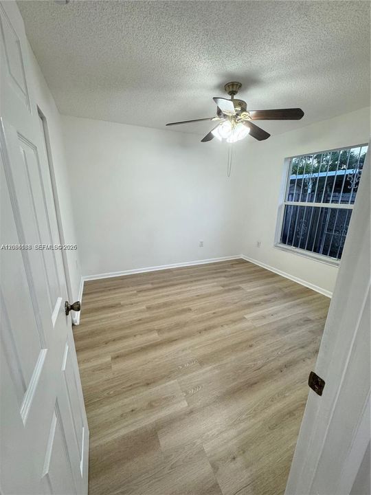 For Rent: $2,400 (3 beds, 1 baths, 1357 Square Feet)