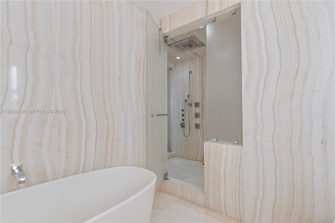 For Rent: $45,000 (4 beds, 6 baths, 4609 Square Feet)