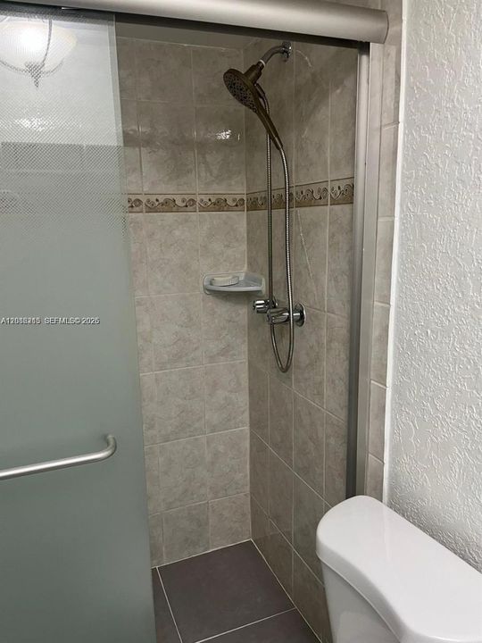 For Sale: $259,999 (2 beds, 2 baths, 1092 Square Feet)