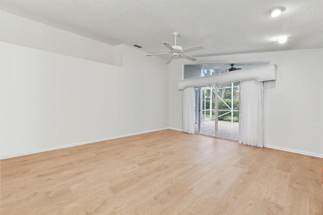 26 Living room 02