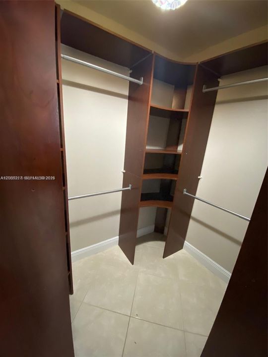 For Sale: $395,000 (3 beds, 2 baths, 1464 Square Feet)