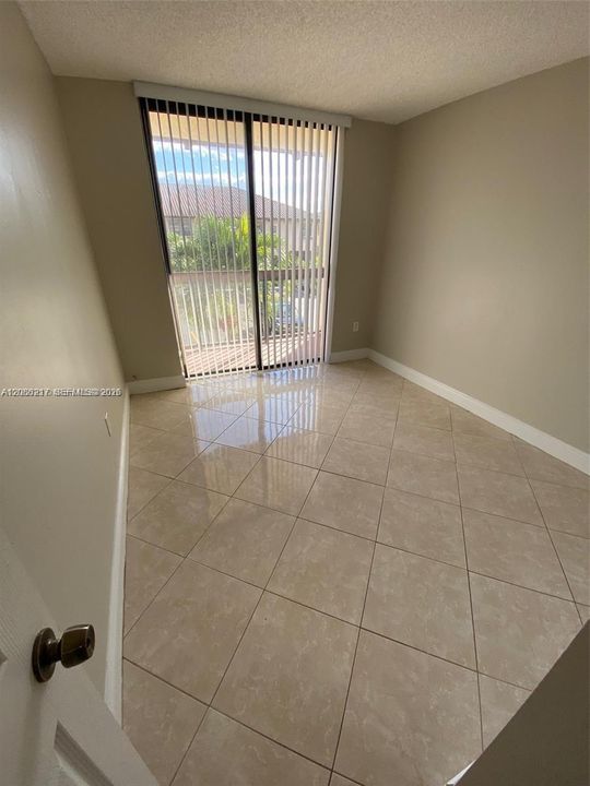 For Sale: $395,000 (3 beds, 2 baths, 1464 Square Feet)