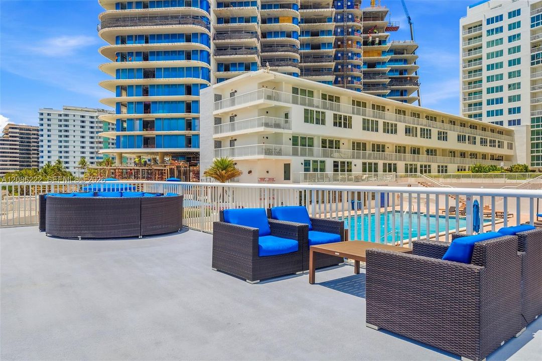 Seating at hot tub/pool area