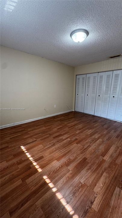 For Rent: $3,000 (3 beds, 2 baths, 1321 Square Feet)