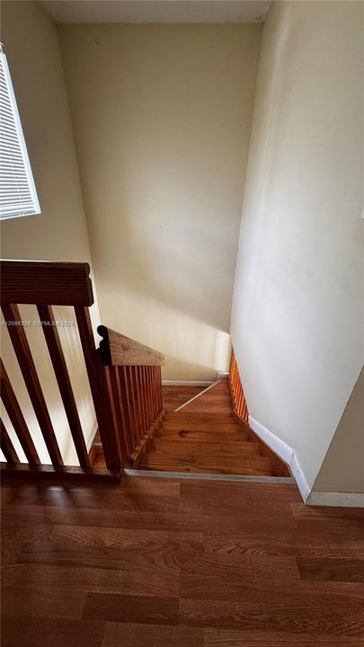 For Rent: $3,000 (3 beds, 2 baths, 1321 Square Feet)