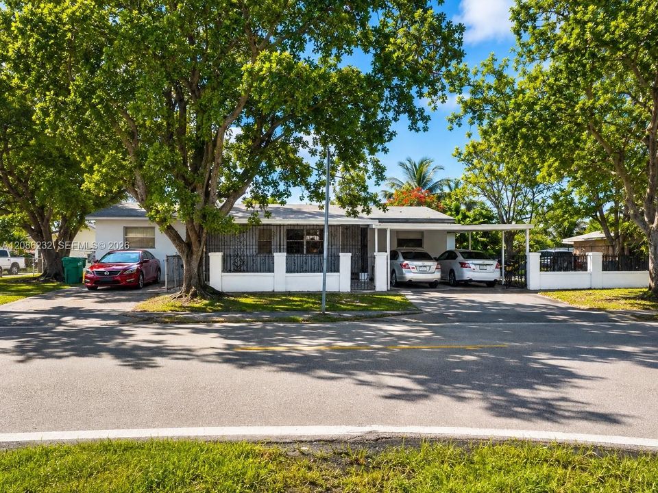 En Venta: $695,000 (0 camas, 0 baños, 2575 Pies cuadrados)