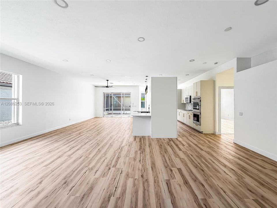 На продажу: $499,900 (3 спален, 2 ванн, 2097 Квадратных фут)